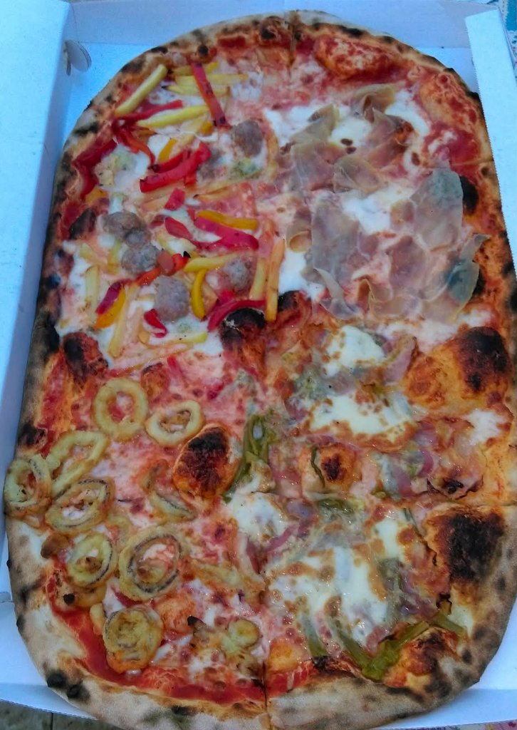 Pizzeria Amalfi — pizza 3